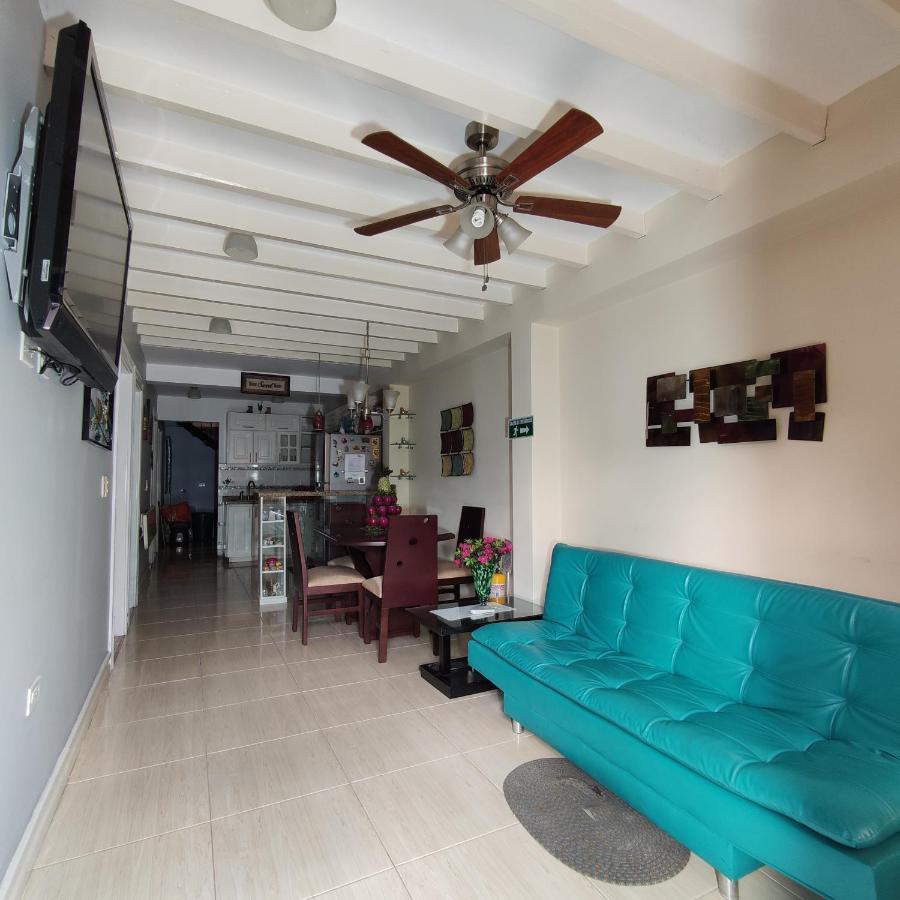Los Andes Hostal Филандия Экстерьер фото