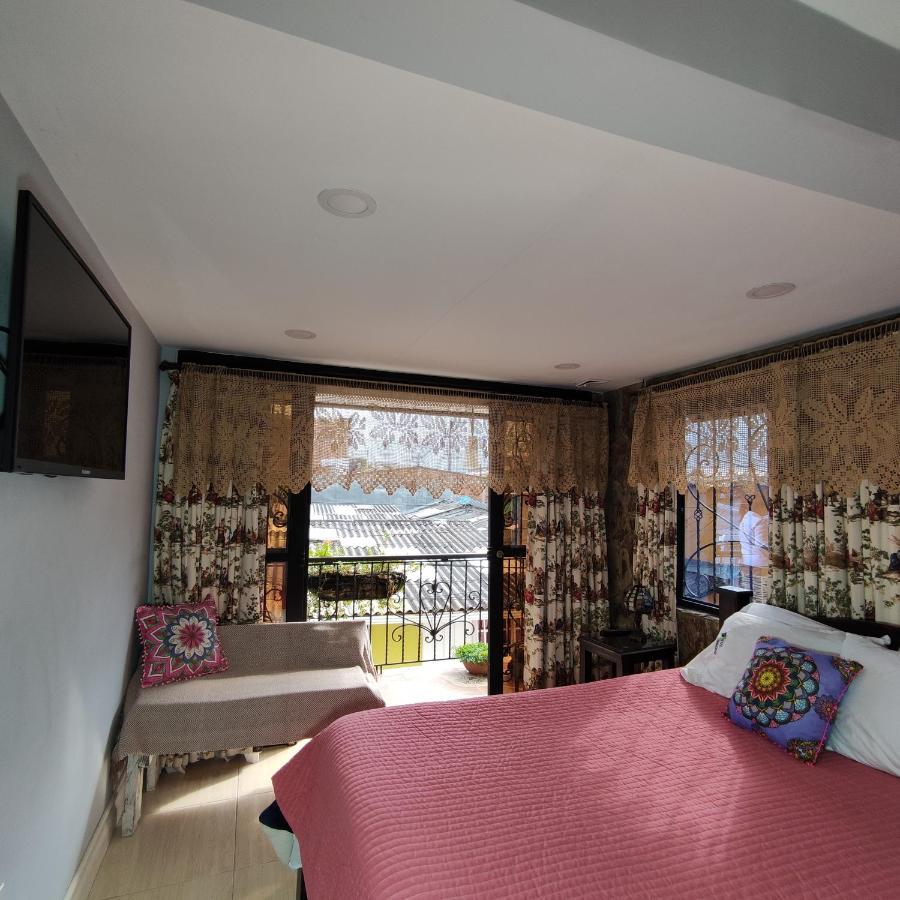 Los Andes Hostal Филандия Экстерьер фото