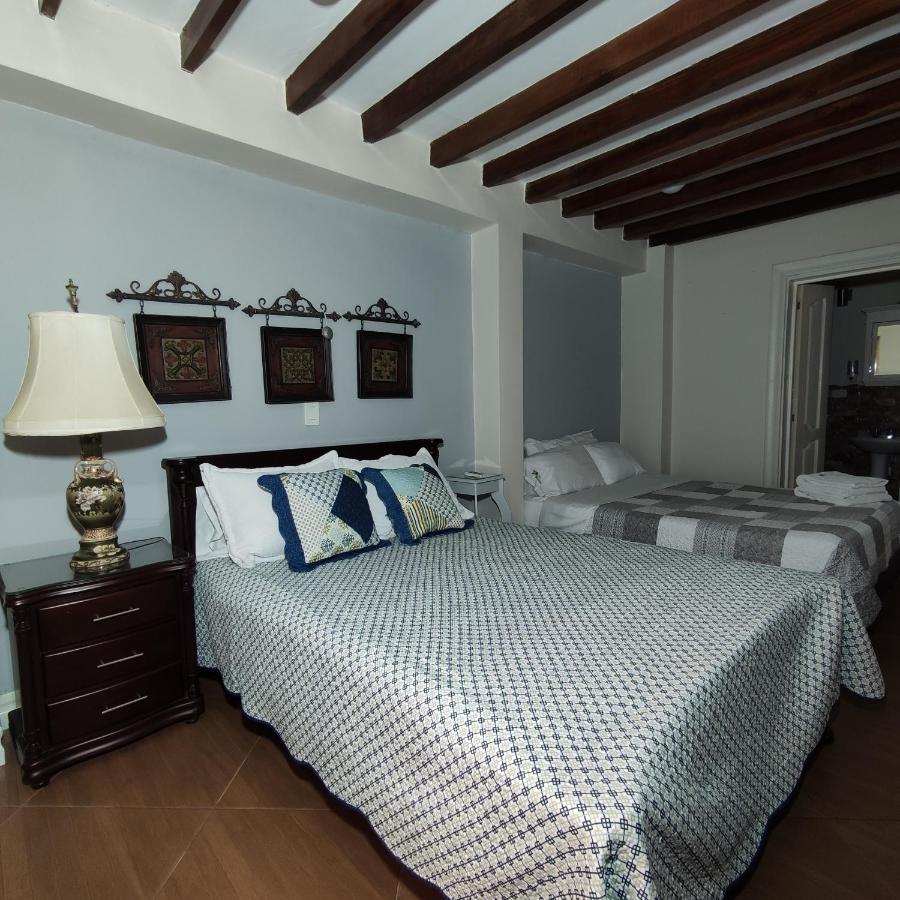 Los Andes Hostal Филандия Экстерьер фото