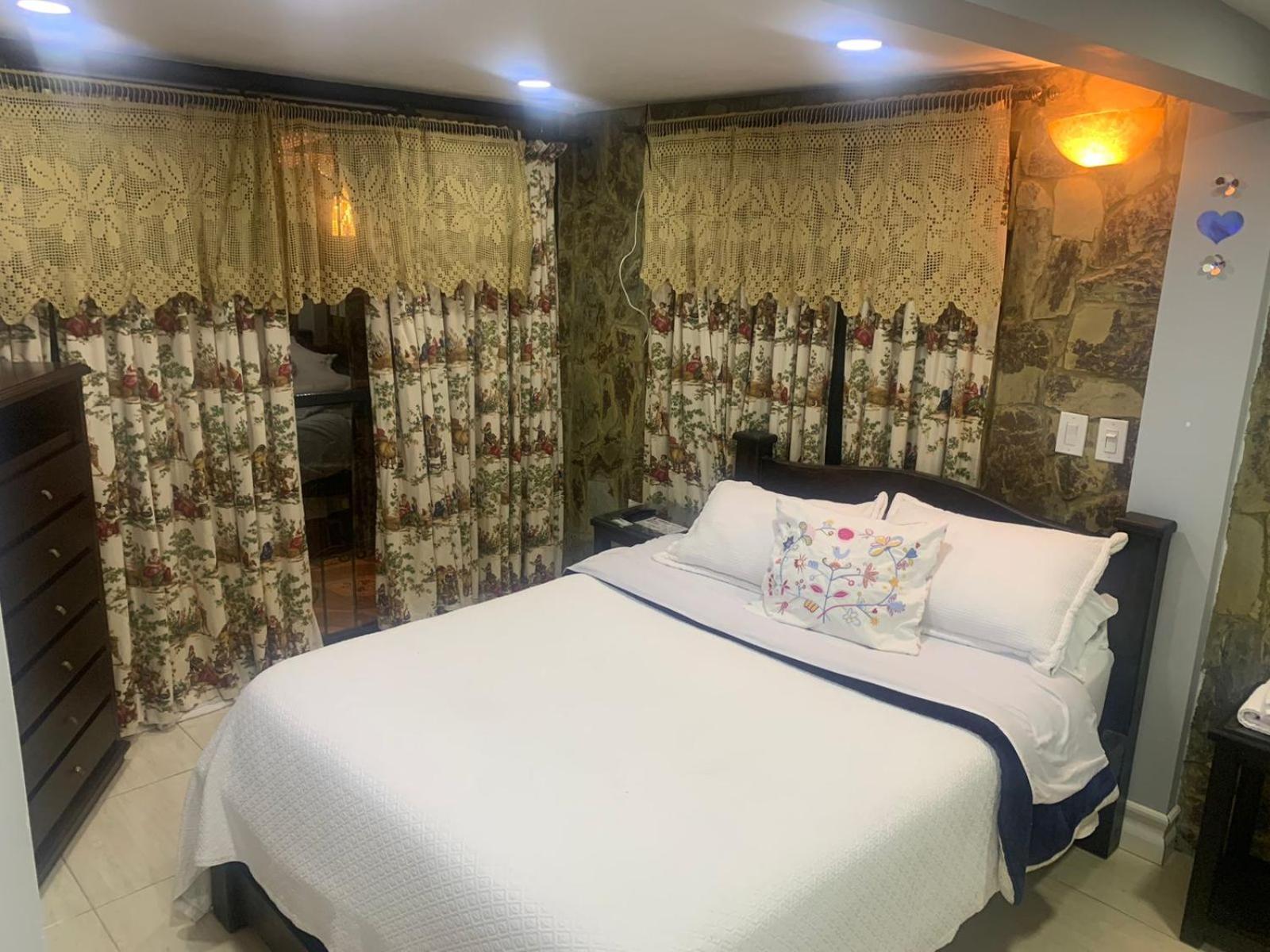 Los Andes Hostal Филандия Экстерьер фото